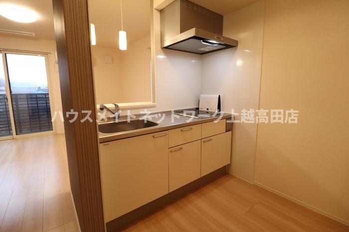 ラ・プラージュのキッチン|対面キッチン（IHクッキングヒーター付）