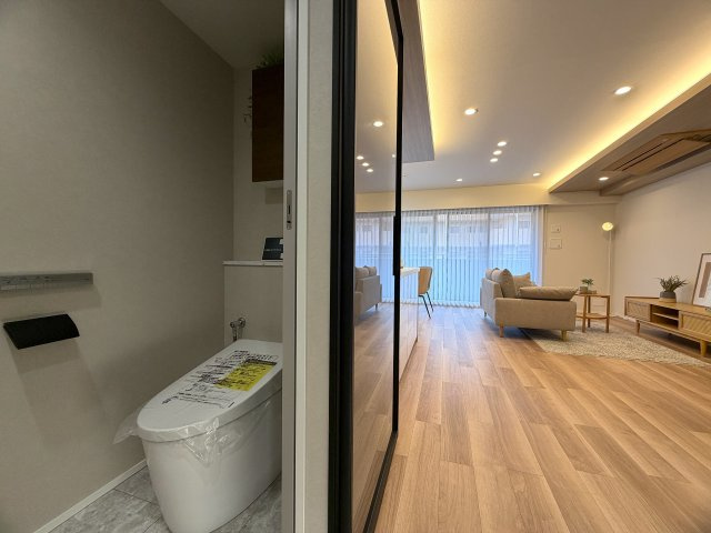 ココはホテルですか！？そう思わせる外観→ロビー→室内と目を奪われる仕様は開いた口が塞がらない。とにかくレベルも高く角部屋特有の恩恵も受けられる『クレストフォルム横浜片倉町』リノベーションの内装|内装です
