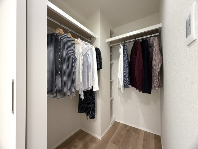 ココはホテルですか！？そう思わせる外観→ロビー→室内と目を奪われる仕様は開いた口が塞がらない。とにかくレベルも高く角部屋特有の恩恵も受けられる『クレストフォルム横浜片倉町』リノベーションの収納|収納スペース豊富です