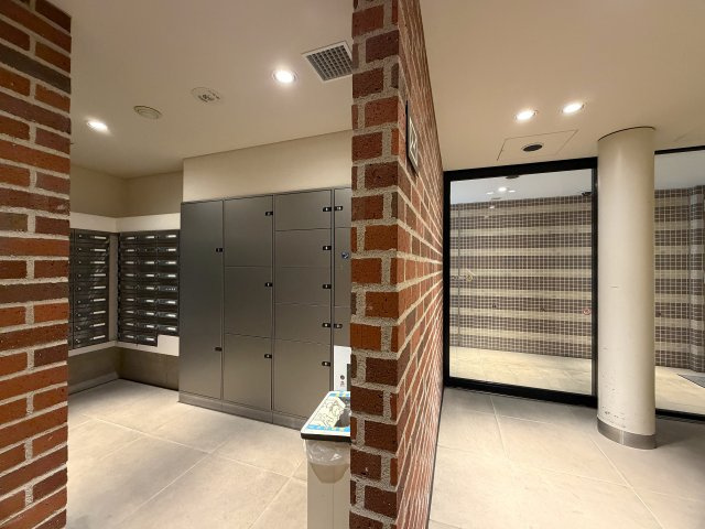 ココはホテルですか！？そう思わせる外観→ロビー→室内と目を奪われる仕様は開いた口が塞がらない。とにかくレベルも高く角部屋特有の恩恵も受けられる『クレストフォルム横浜片倉町』リノベーションの設備