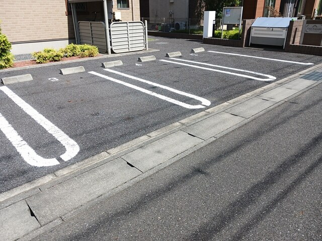 カーサ　アバンツァートの駐車場|駐車場