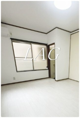 【居間・リビング】 | 和泉コーポ | 洋室のお部屋です。
