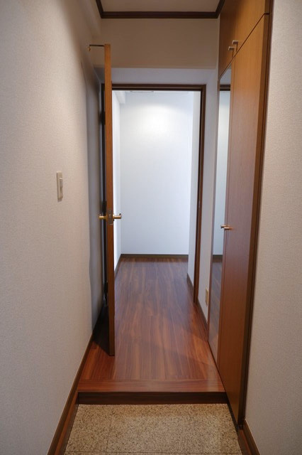 モンフレールの玄関