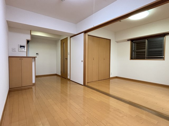 ジェイシティ八丁堀（J’city八丁堀）の居間・リビング