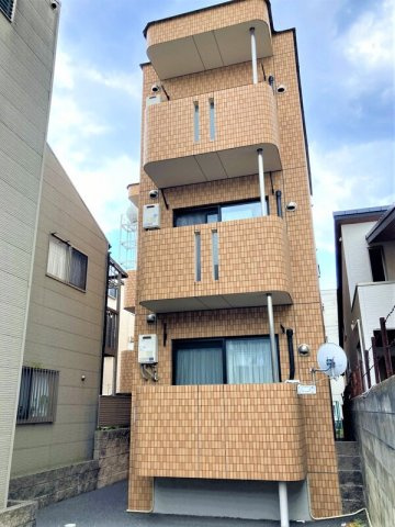 カンタル太秦の外観