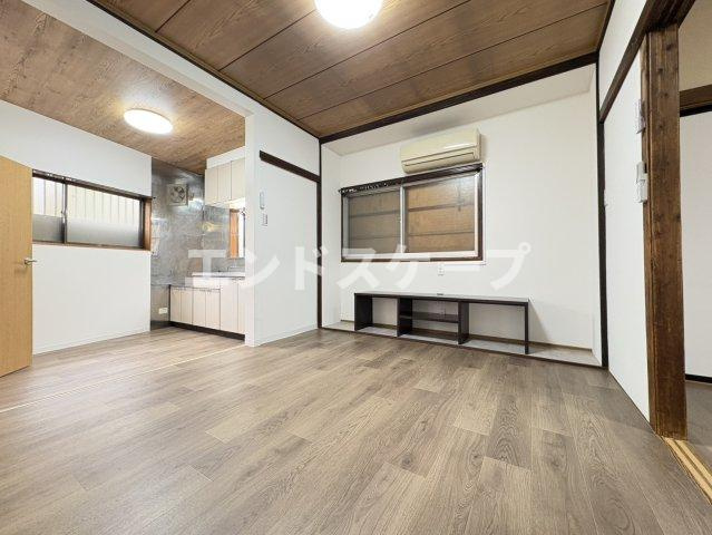 高崎市上並榎町戸建の居間・リビング|高崎、前橋のお部屋探しはエンドスケープまで！お客様の理想お聞かせ下さい♪