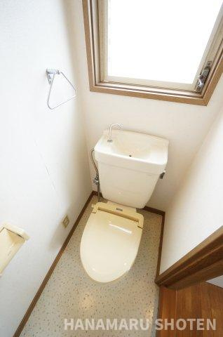 千葉市緑区誉田町中古戸建のトイレ|シンプルで使いやすいトイレです