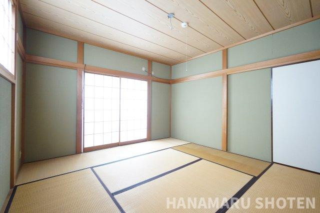 千葉市緑区誉田町中古戸建の和室|柔らかい畳が心地よい和室