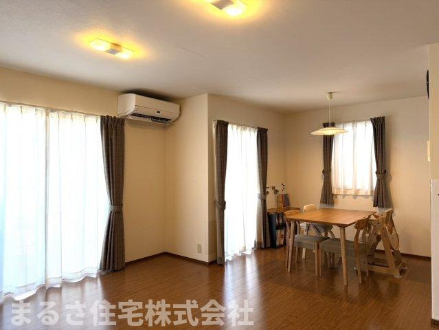 恒久3丁目　中古戸建の居間・リビング