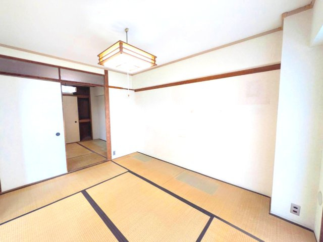 ローレルハイツ宝塚壱号棟の和室|和室があると落ち着いた雰囲気になりますね