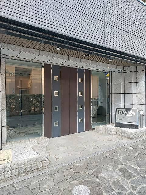 ガーラ大井町ゼームス坂上のエントランス