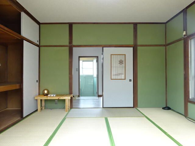 学園町ハウス縁の和室