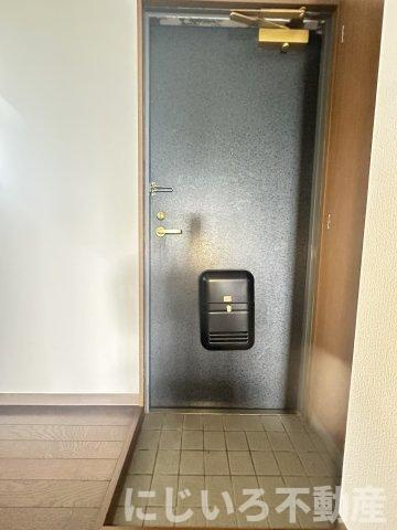 アーバンノエルの玄関