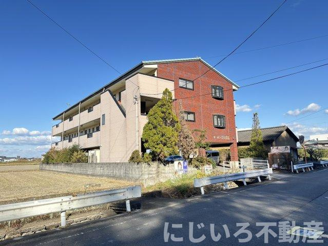 アーバンノエルの外観