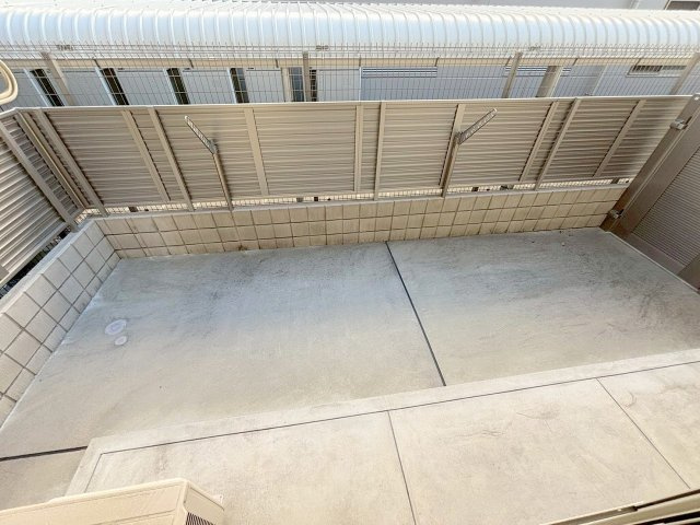 シャーメゾン新大阪Westのバルコニー