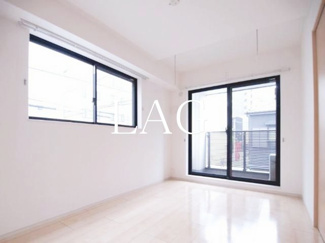 【居間・リビング】 | テシオ蔵前 | 洋室のお部屋です。