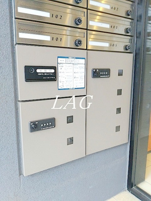 【その他共用部分】 | b’CASA深川森下 | 宅配ボックスです。