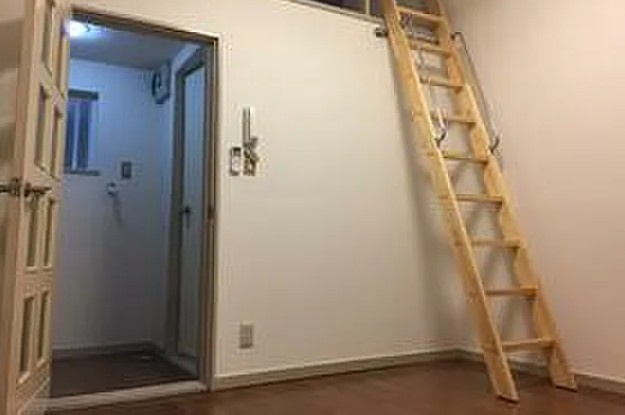 ハイツひらまつの居間・リビング