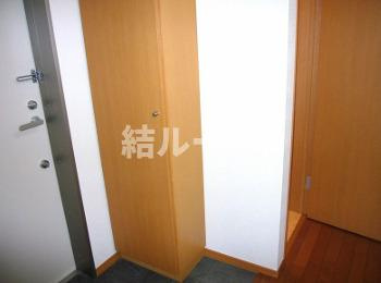 練馬区小竹町１丁目のアパートの玄関