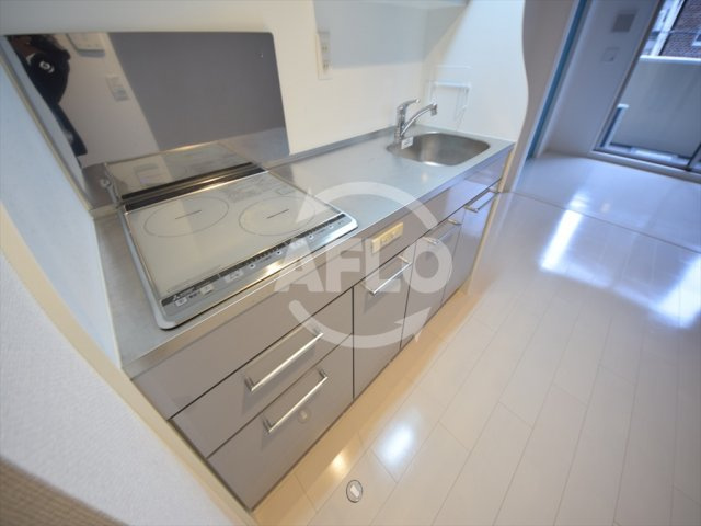 セレニテ谷町calmeのキッチン|セレニテ谷町calme（セレニテ谷町カルム）　2口IHシステムキッチン
