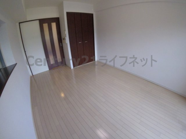【寝室】 | インベスト北梅田