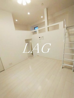 【居間・リビング】 | ソワイユ　ガーデン | 洋室のお部屋です。
