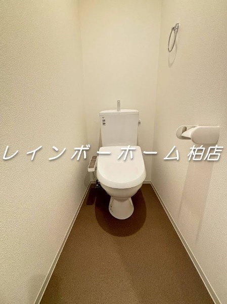 ジーメゾン春日部道順川戸ニヴェル　特典：仲介手数料が無料です!!のトイレ|同施工。参考写真。