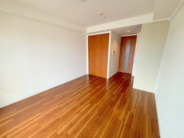 グレンパーク新大阪Ⅱの洋室