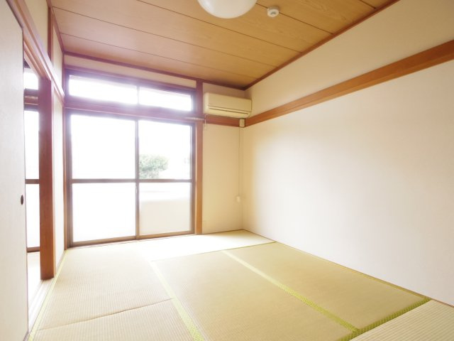 ハイツ樹樹の居間・リビング