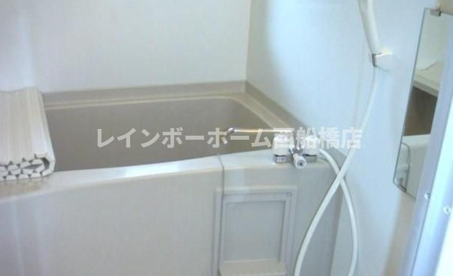 サンライフ六高台の浴室