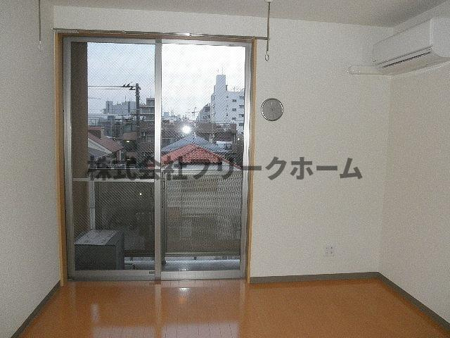 ゼルコバハイツの寝室