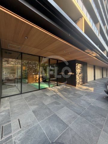 シーンズ南森町　堀川小学校区のエントランス|シーンズ南森町