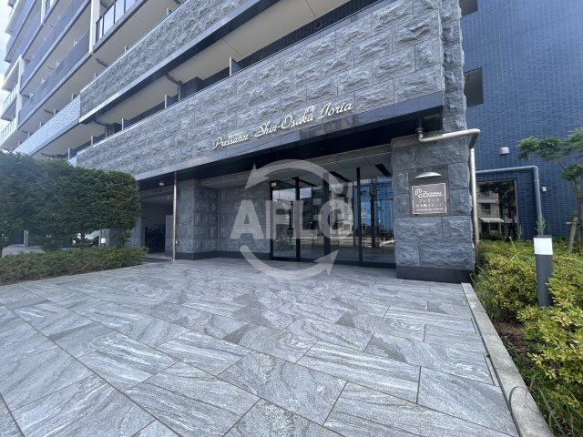 プレサンス新大阪イオリアのエントランス|プレサンス新大阪イオリア　エントランス