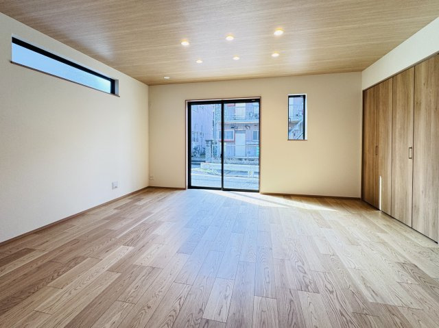 市川市田尻５丁目新築戸建の居間・リビング|16.75帖リビングダイニングキッチン