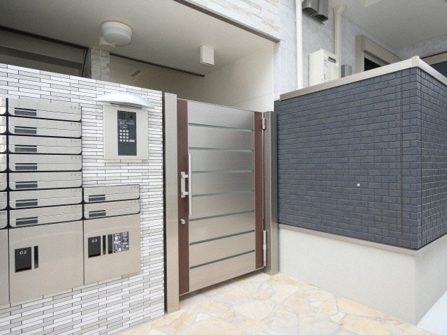 フジパレス箱殿町のエントランス