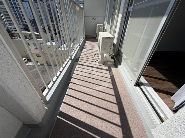 ルモン東梅田のバルコニー