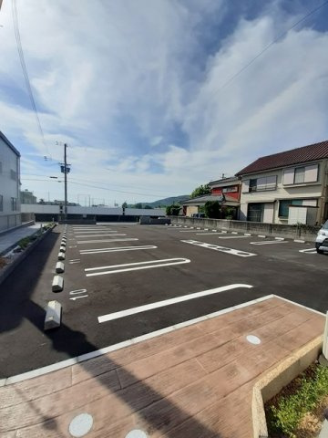 【駐車場】 | ハイライト | カースペースがあります