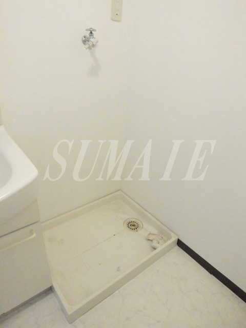 フレシール奥戸の洗面所|室内洗濯機置き場