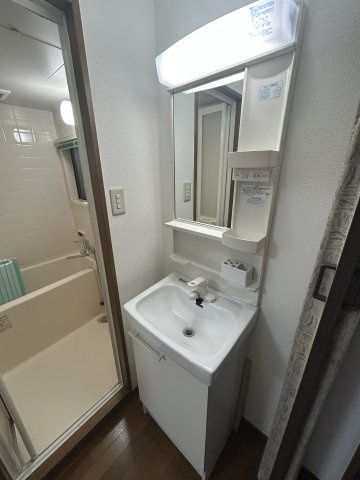 岡町南1丁目高本テラスの洗面所
