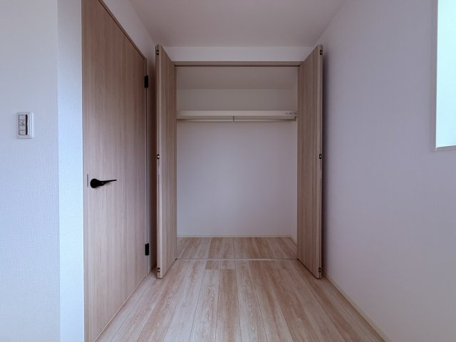 【収納】 | 練馬区北町１丁目　新築戸建て | 衣類や日用品をすっきり整理できる、使い勝手の良い収納スペース