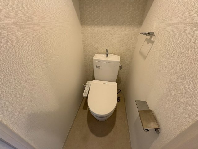 【トイレ】 | エスリード大阪プライムゲート | シンプルで使いやすいトイレです