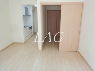 【居間・リビング】 | 桜のある家 | 洋室のお部屋です。