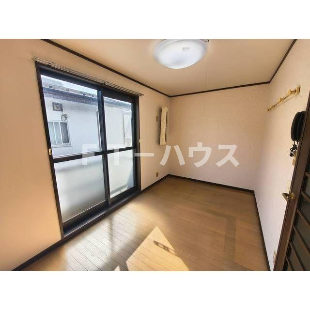 ムーンファイブの居間・リビング