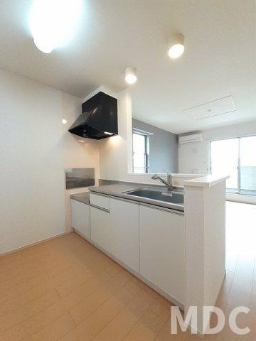吉野川市鴨島町喜来のアパートのキッチン
