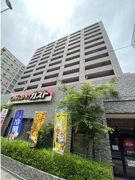 ストークコートの外観