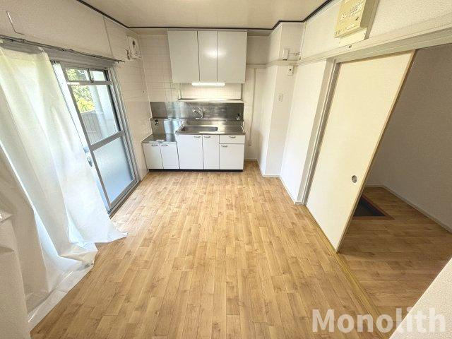 堺市南区茶山台２丁の賃貸マンションの居間・リビング