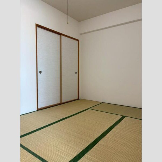 【寝室】