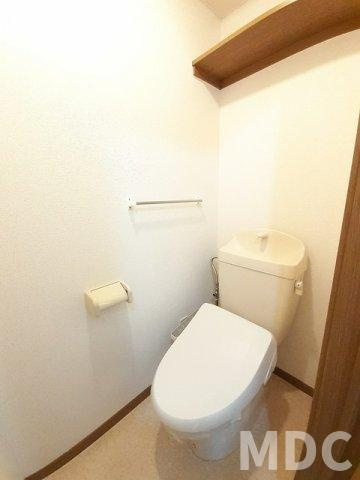 吉野川市鴨島町鴨島のアパートのトイレ