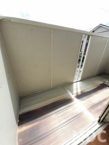 吉野川市鴨島町鴨島のアパートのバルコニー