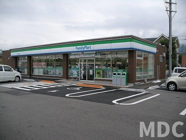 吉野川市鴨島町鴨島のアパートの周辺|ファミリーマートさんまで250m